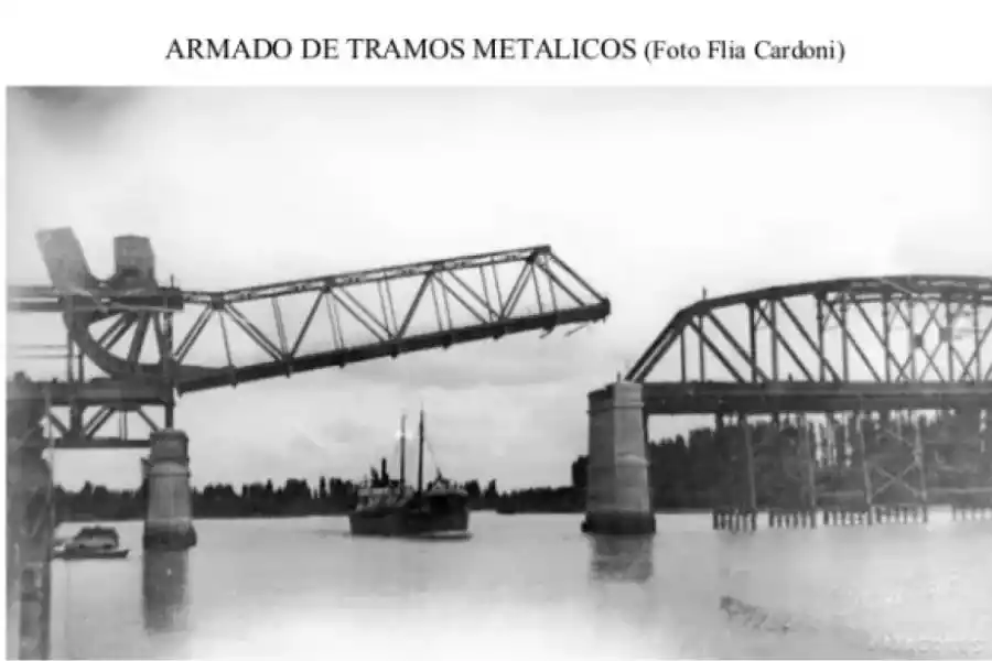 El puente basculante fue finalizado en 1931 en tiempo récord. 