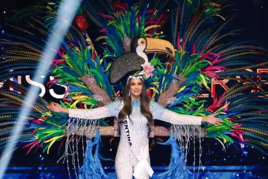 El traje de Miss Universo Argentina encantó al público.