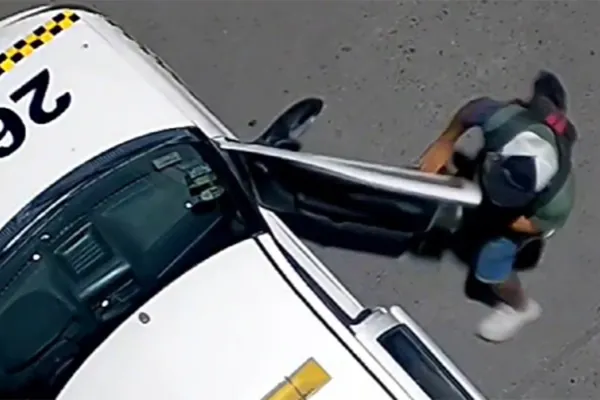 VIDEO: abrieron un taxi, los siguieron con las cámaras de seguridad y los aprehendieron