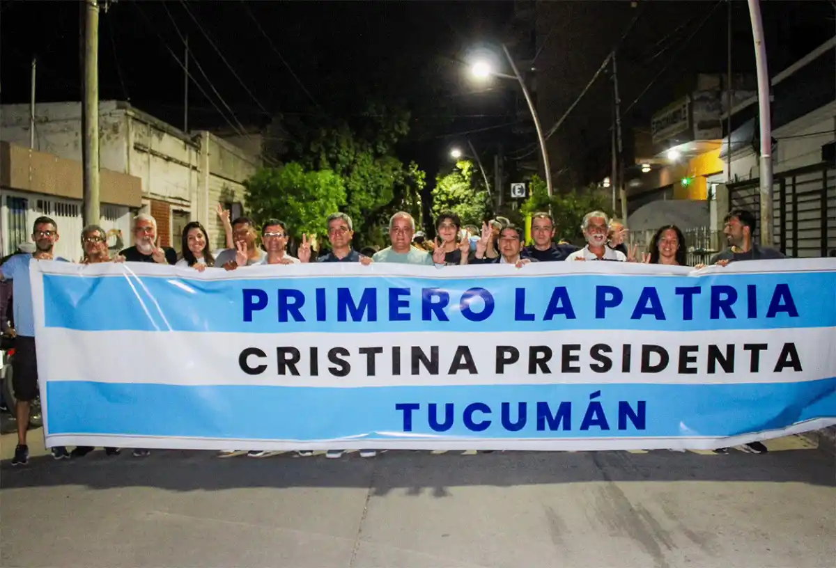 El album de fotos de los tucumanos que acompañaron a Cristina en Santiago del Estero