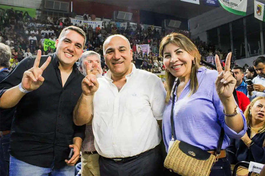 El album de fotos de los tucumanos que acompañaron a Cristina en Santiago del Estero