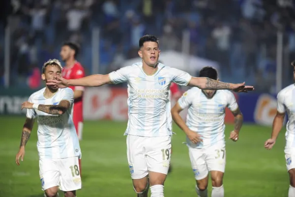 Atlético Tucumán saldó una vieja deuda y mostró la contundencia suficiente para doblegar a Huracán