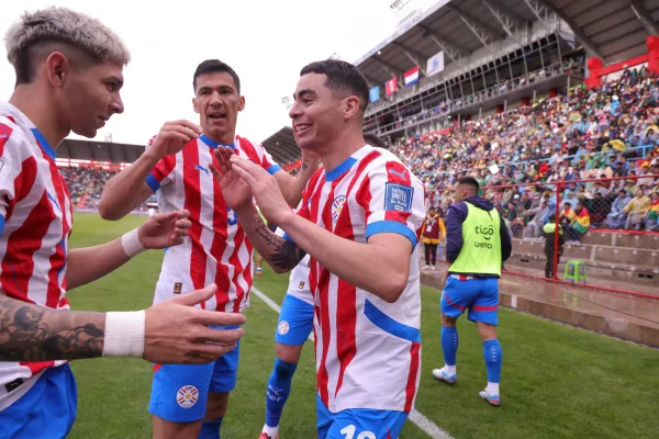 En un partido de polémicas, Paraguay rescató un empate contra Bolivia 2 a 2