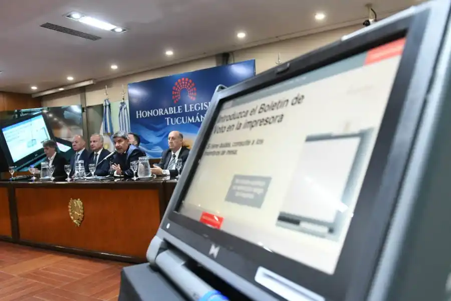 Votaron en la Legislatura con la Boleta Única Electrónica: ¿se usará en 2027 en Tucumán?