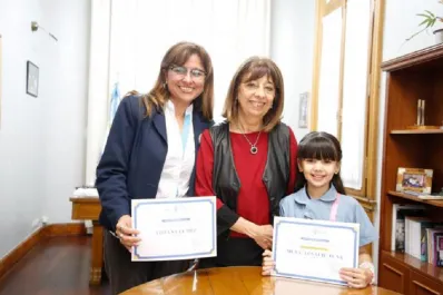 La niña más lectora de Tucumán recibió un merecido reconocimiento