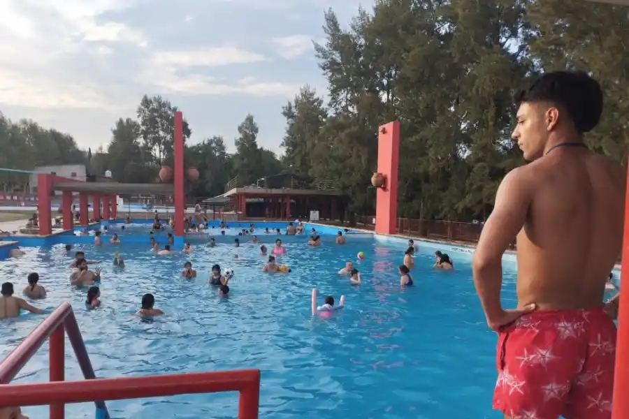 Temporada de piletas: ¿dónde refrescarnos en Tucumán?