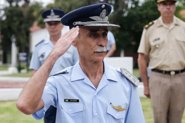 CONFIRMADO. El brigadier Gustavo Javier Valverde es el nuevo jefe de la Fuerza Aérea Argentina.