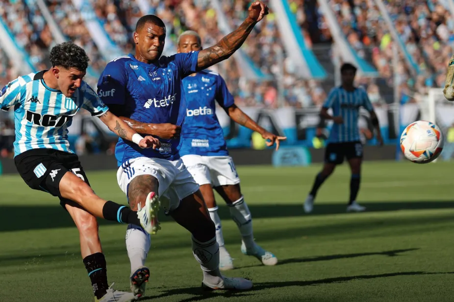 EN VIVO: Racing le gana 2-1 a Cruzeiro en la final de la Copa Sudamericana