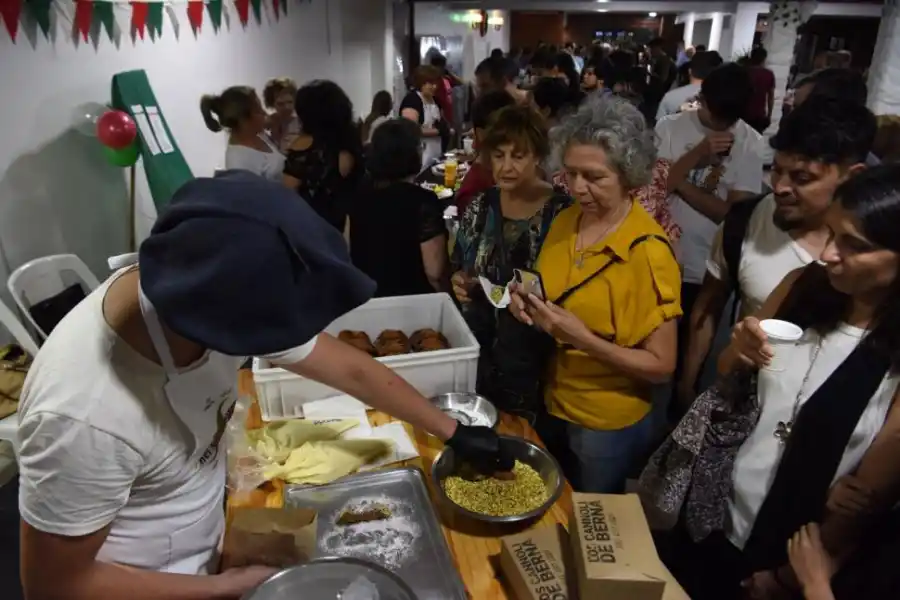 RELLENOS. Los cannoli fueron una de las estrellas de la convocatoria culinaria.