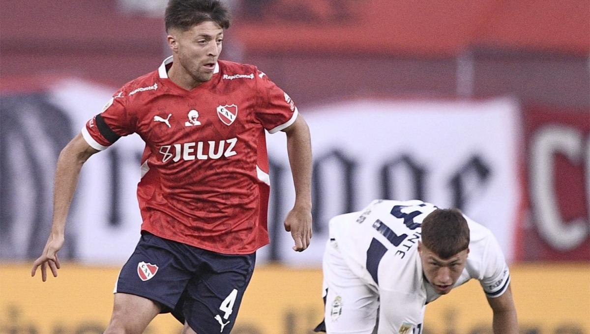 IRREGULAR. Independiente viene de vencer a Gimnasia LP y en Rosario tendrá una difícil parada ante Newell's.