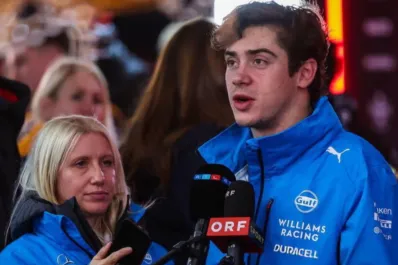 Una empleada de Williams se hizo viral por una foto con Franco Colapinto y lanzó un mensaje divertido