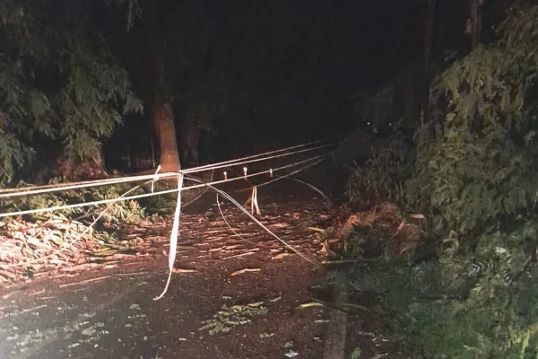 Los vecinos de la zona de El Corte, en San Javier, se quedaron sin luz tras la tormenta