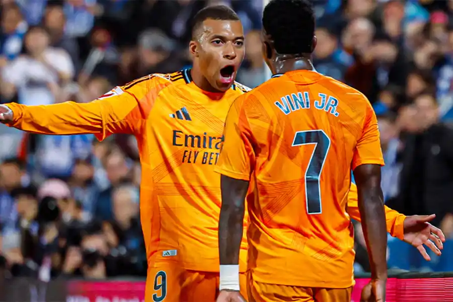 TEMIBLES. Vini Jr. y Mbappé son las armas letales de un Real Madrid que, todavía, no arrancó en la Champions.