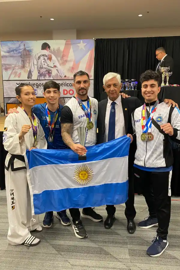 Cuatro tucumanos fueron a Puerto Rico cargando ilusiones y ahora regresan con varias medallas de oro en el pecho