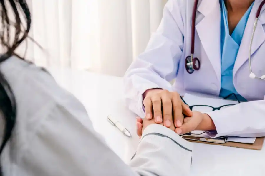 ESTUDIOS. Si la idea es tener hijos después de los 35, es necesario tomar precauciones.