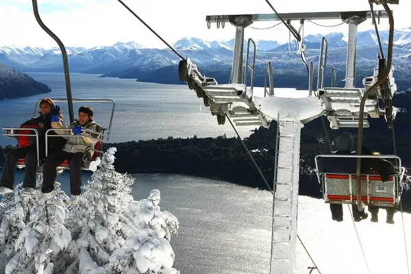 600x400_bariloche-turista-espanol-se-descompenso-cuando-bajaba-aerosilla-murio-1061857-161251.webp