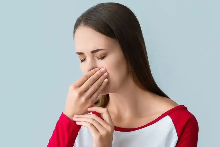 ¿Qué pasa si aguantás un estornudo? conocé los riesgos para tu cuerpo