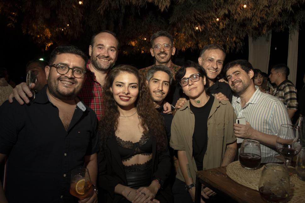 REDACCIÓN. Los periodistas de la sala de redacción de LA GACETA asistieron a la cena en Casa Croix.