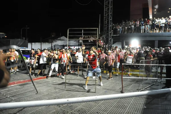 Así fueron los incidentes tras la eliminación de San Martín de Tucumán en el Reducido