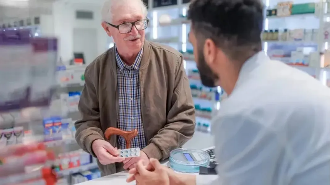 Quienes tengan la jubilación mínima continuarán recibiendo la cobertura de sus medicamentos.