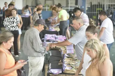 El Gobierno comenzó a distribuir los boletos gratuitos para los jubilados