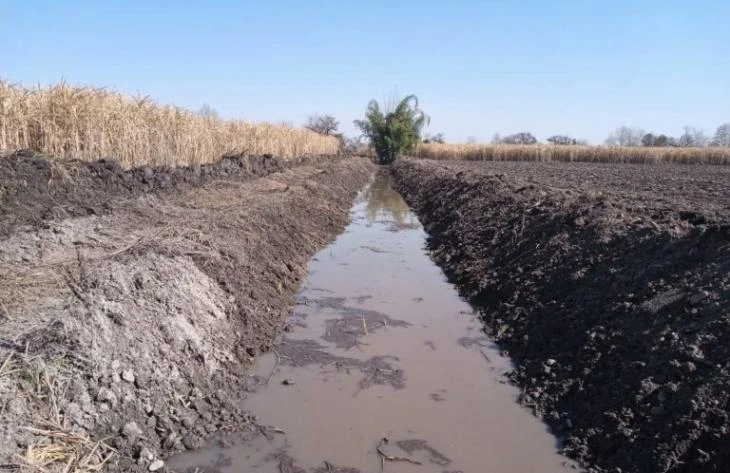 EN LAS COMUNAS. El Gobierno pretende que las obras públicas en los canales y en los ríos del sur estén listas antes de que finalice diciembre.