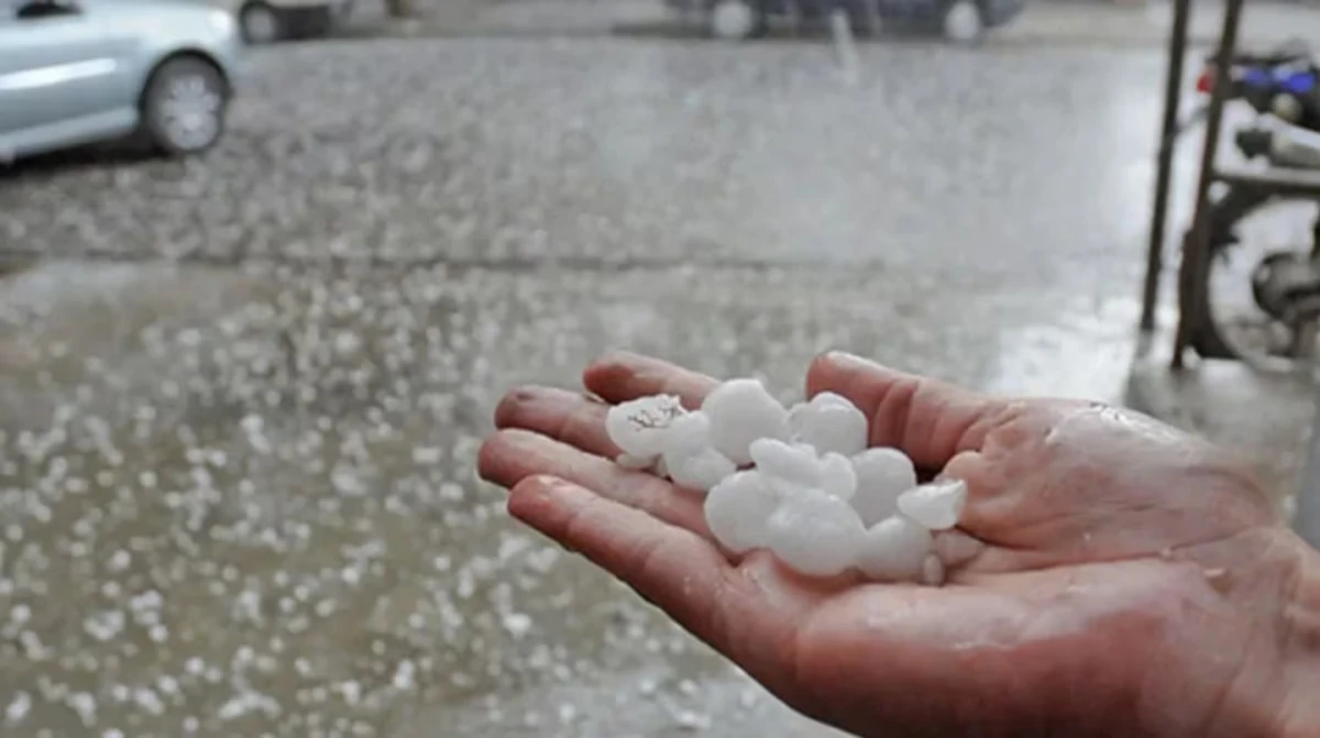 Alerta amarilla por tormentas, caída de granizo y fuertes vientos: en qué provincias rige la advertencia