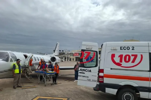 Niña con insuficiencia hepática trasladada al Garrahan en el avión sanitario