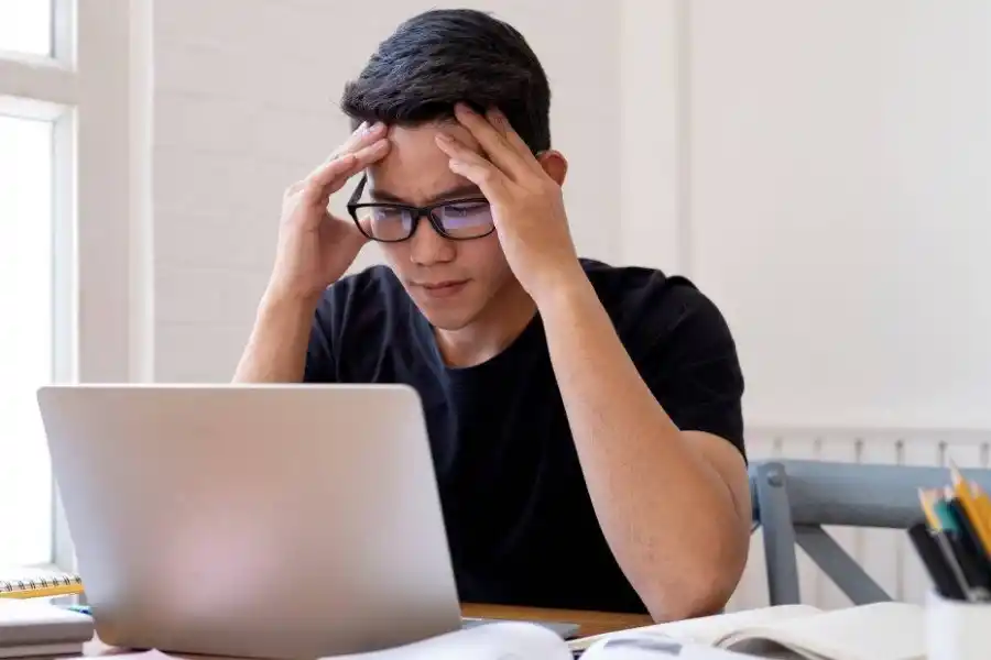 Mientras más estímulos demanden nuestra atención, más difícil será concentrarnos.