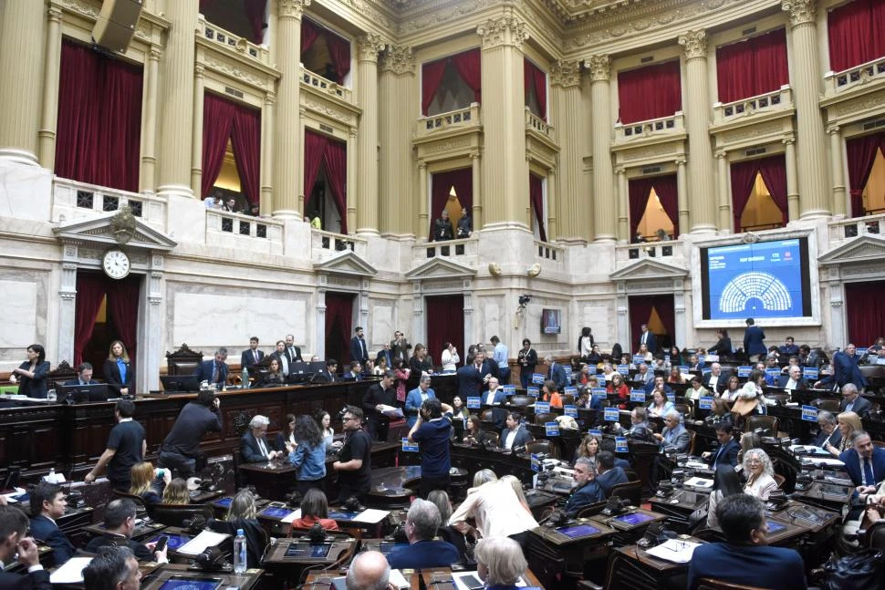 TERRENO REÑIDO. Mientras se espera que el Ejecutivo llame a sesiones extraordinarias, los diputados deberán elegir las autoridades. 