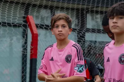 El encuentro menos pensado: Thiago Messi conoció al payaso Plim Plim