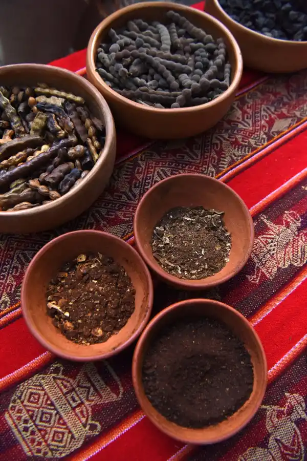 PRODUCTOS. El algarrobo, listo para ser filtrado y servido. LA GACETA / FOTO DE ANALÍA JARAMILLO