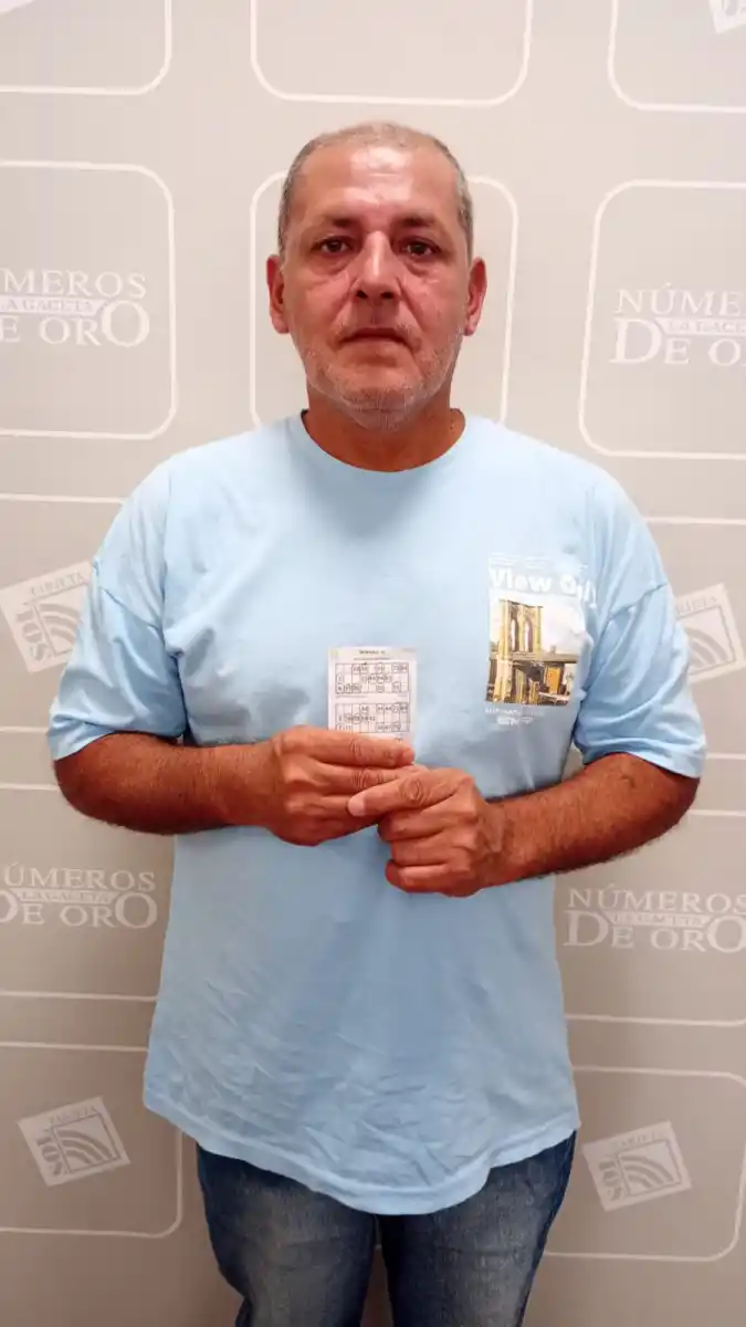 Cinco lectores celebran al ganar el pozo de $6.300.000 de Números de Oro