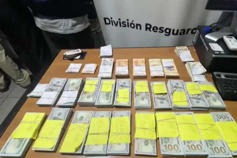 El dinero secuestrado.