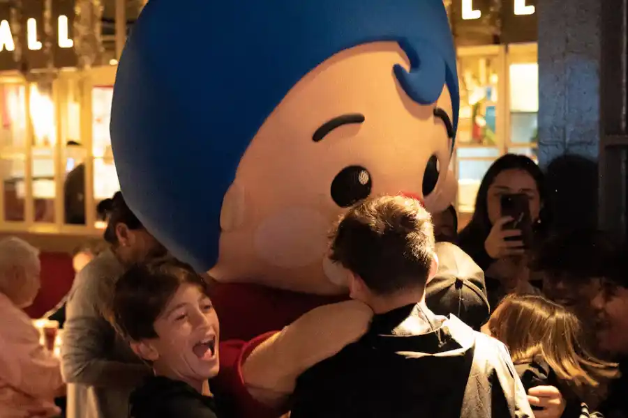 El encuentro menos pensado: Thiago Messi conoció al payaso Plim Plim