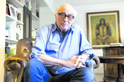 “La economía estuvo subordinada a la política todos estos años y ahora es la primera vez que la política está subordinada a la economía”