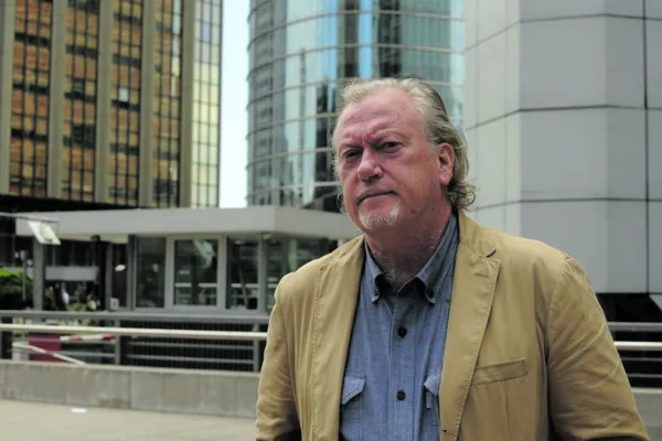 Un recorrido por Buenos Aires con Jon Lee Anderson y el detrás de escena de su perfil de Javier Milei