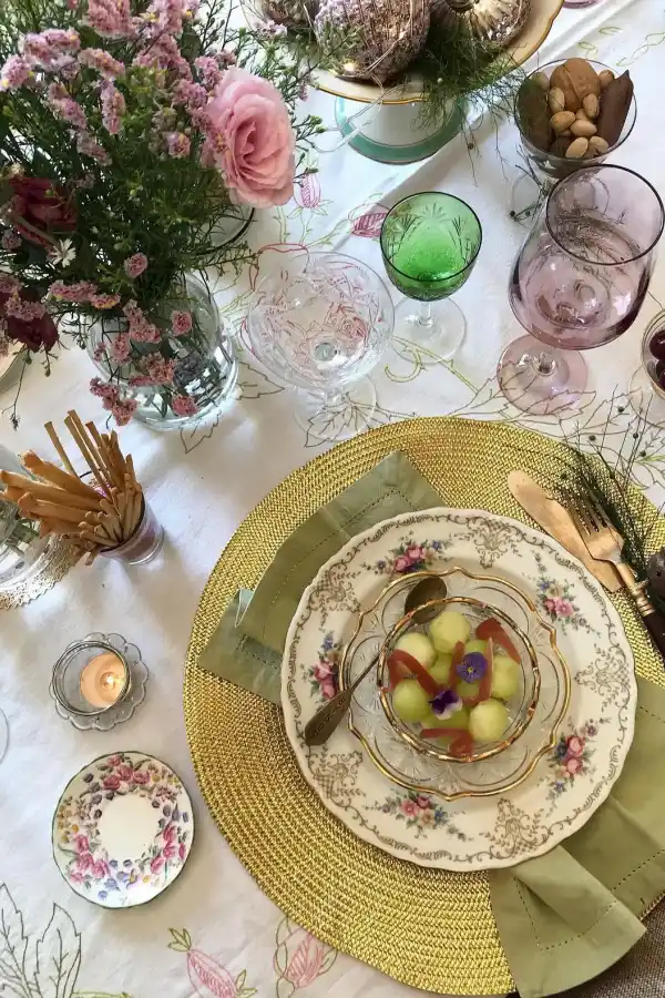 Hacer del recibir un verdadero arte: cómo decorar tu mesa para las fiestas