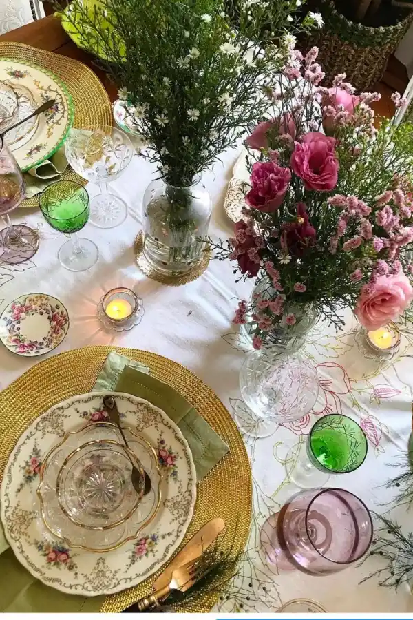 Hacer del recibir un verdadero arte: cómo decorar tu mesa para las fiestas