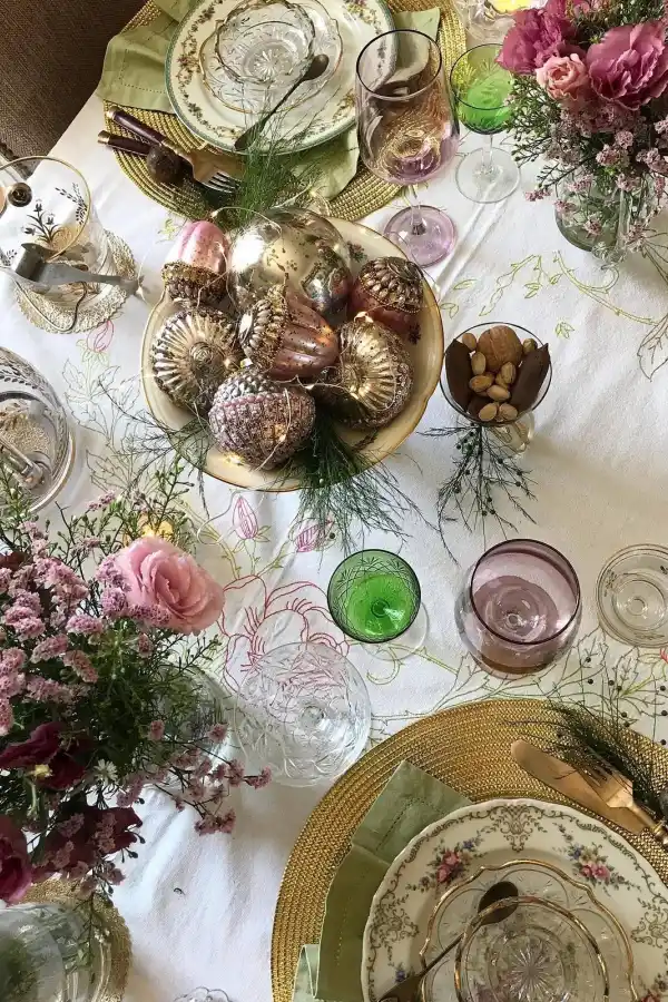 Hacer del recibir un verdadero arte: cómo decorar tu mesa para las fiestas