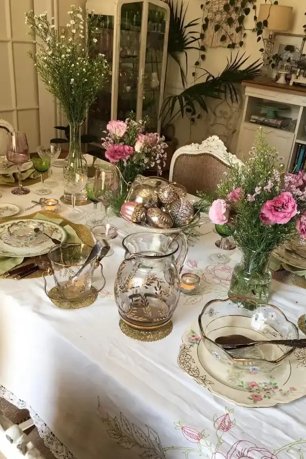 Hacer del recibir un verdadero arte: cómo decorar tu mesa para las fiestas