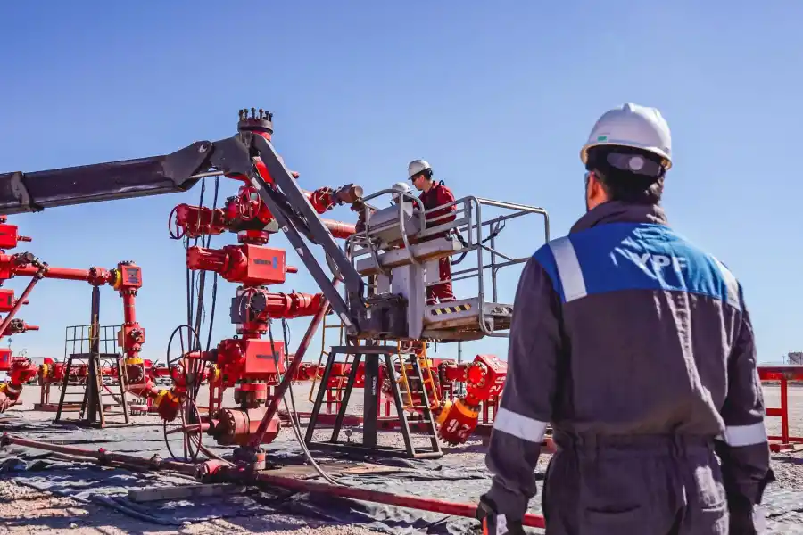 YPF busca bajar hasta un 30% sus tiempos de construcción de pozos