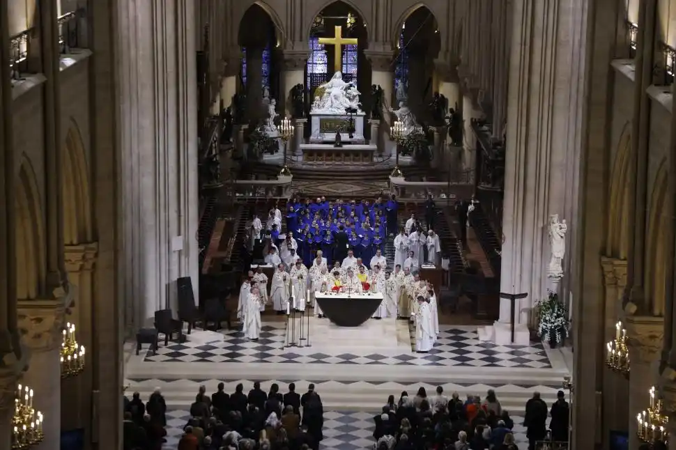 INVITADOS. La misa de la mañana fue para autoridades y dignatarios.