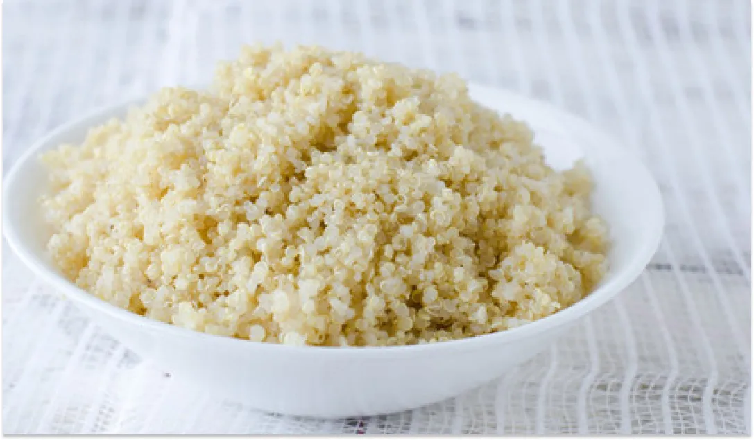 La quinoa es un cereal que puede ayudar a disminuir los niveles de colesterol