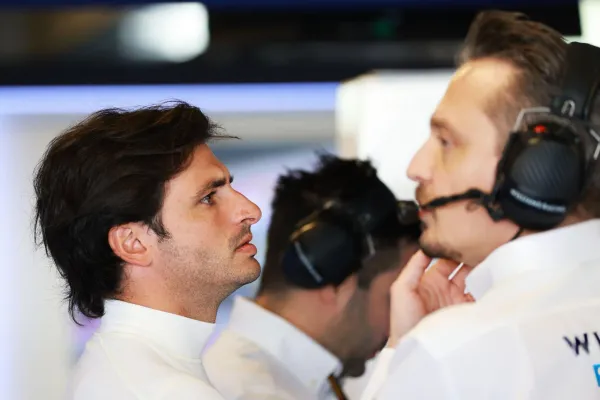 Carlos Sainz brilló a bordo del monoplaza que utilizó Franco Colapinto: ¿Cuánto tiempo hizo?