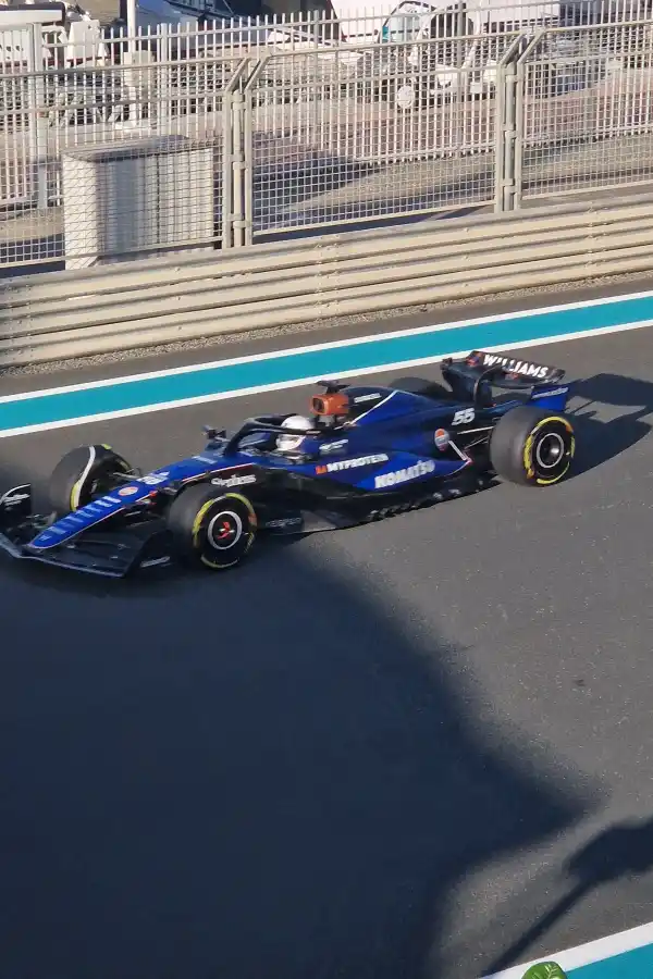 Carlos Sainz a bordo del monoplaza de Williams.