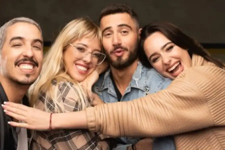 Después de Nati Jota, Nacho Elizalde es la segunda figura de Nadie dice nada que abandona Luzu y se pasa a Olga.