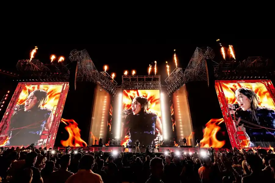 IMPONENTE. Las visuales del show de María Becerra en River.