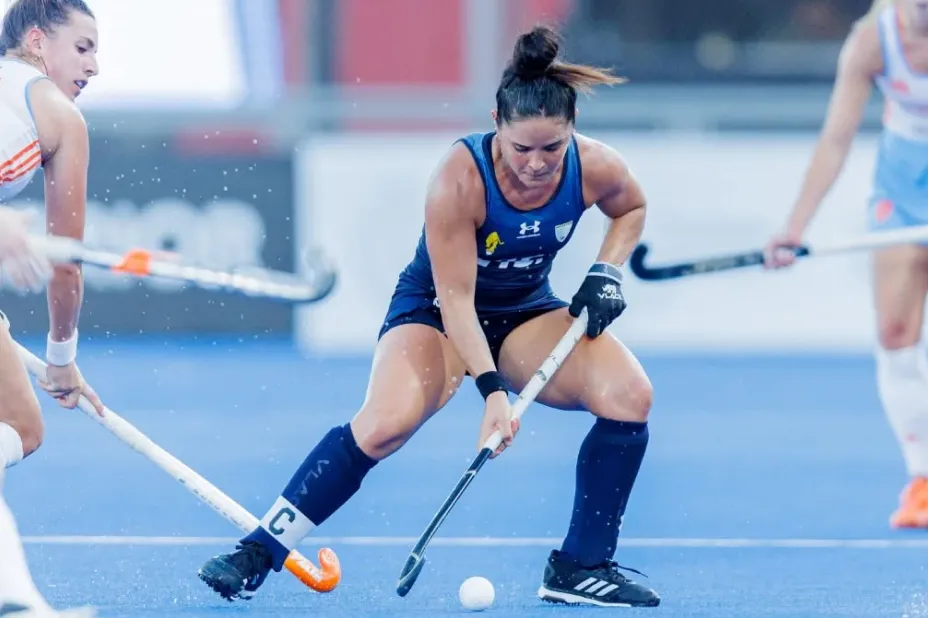 En un partidazo, Las Leonas cayeron 3-2 ante Países Bajos en Santiago del Estero