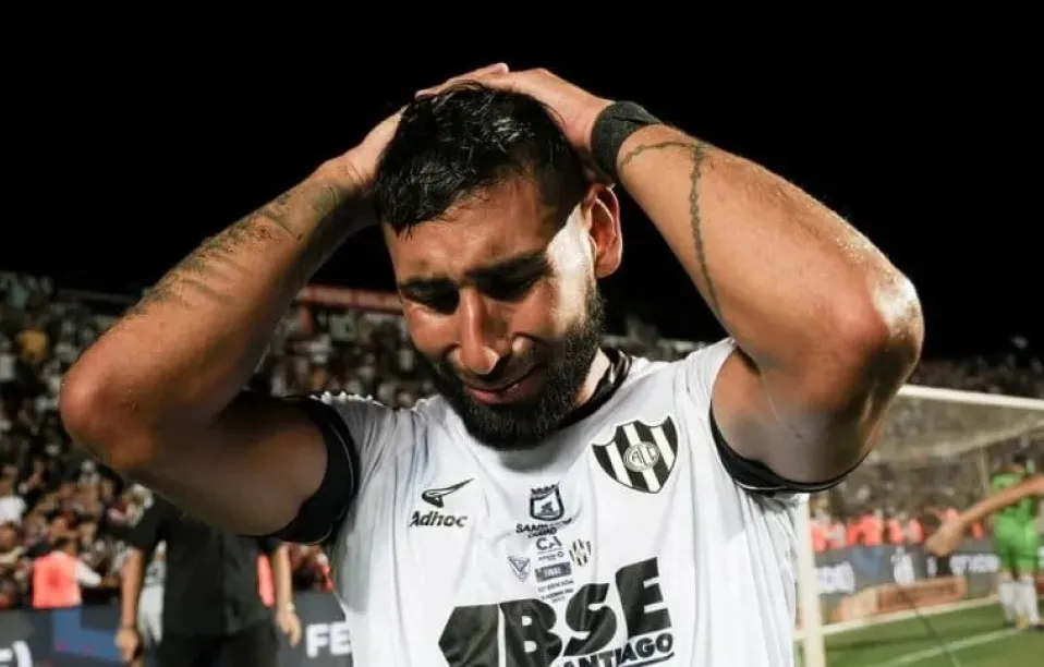 Mi angelito me está guiando desde arriba: la estremecedora frase de Barrios tras la consagración de Central Córdoba